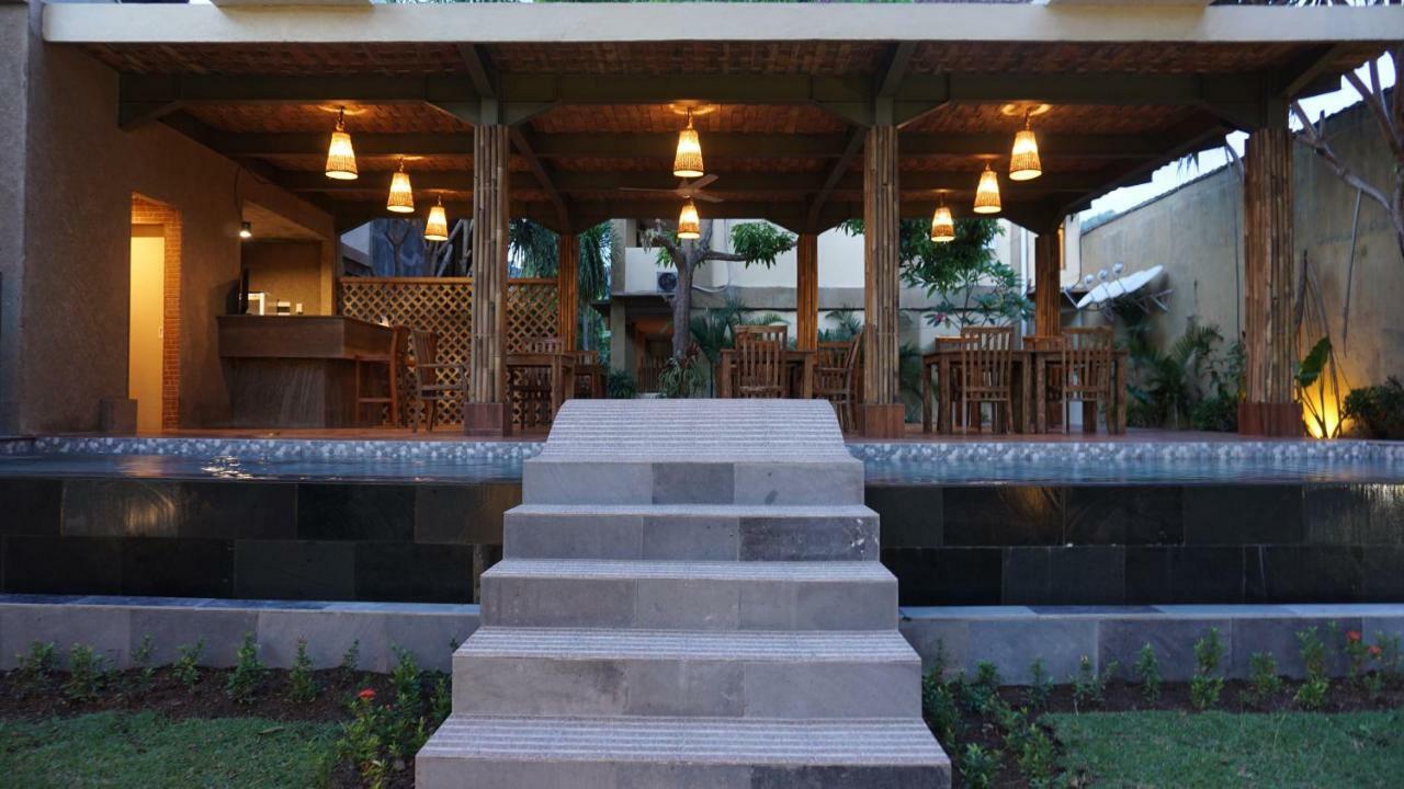 The Inn Sunsethouse Сенгиги Екстериор снимка